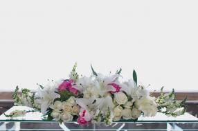 Altar table flower mix white rose and casa blanca 